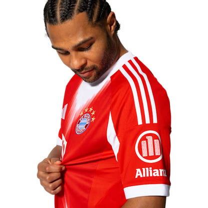 Bayern München home 25/26