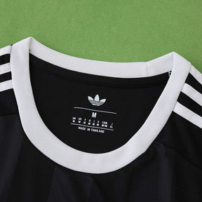 Liverpool Goalkeeper Black Jersey 2025/26